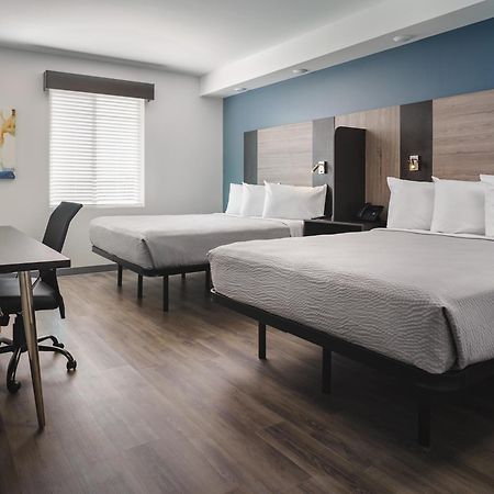 Stayapt Suites Charlotte North 헌터스빌 외부 사진